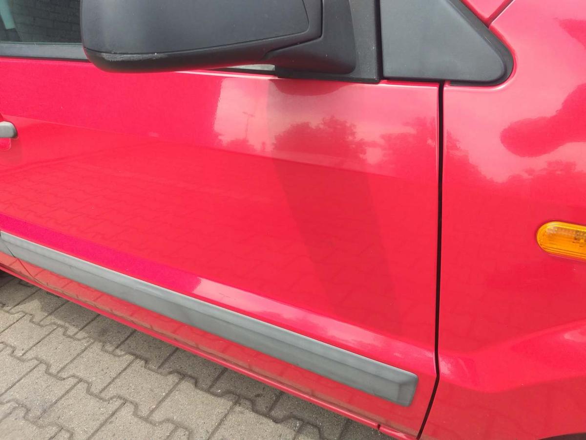 Ford Fusion original Tür vorn rechts Rot Bj.2007